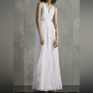 Vera Wang White dress in Silver - NWT!